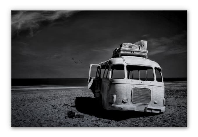Alu-Dibond Bild Depaepe - Beached Bus
