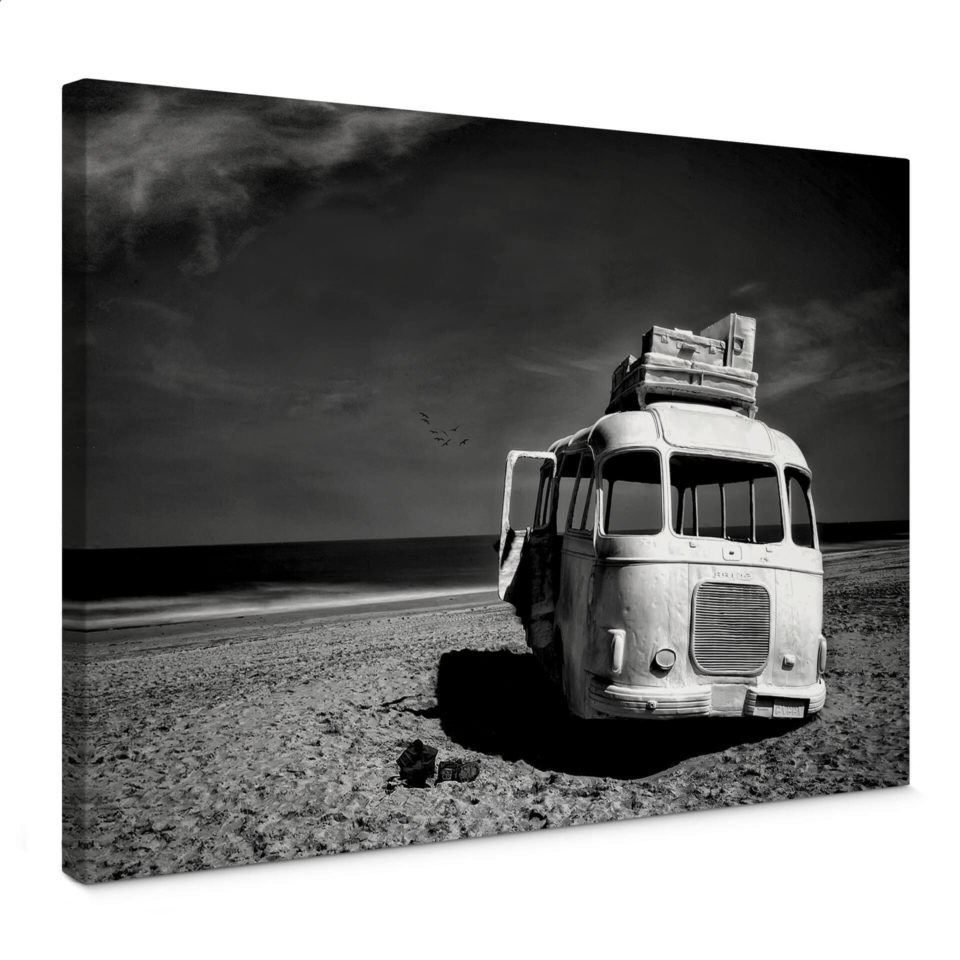 Obraz na płótnie Depaepe - Autobus na plaży