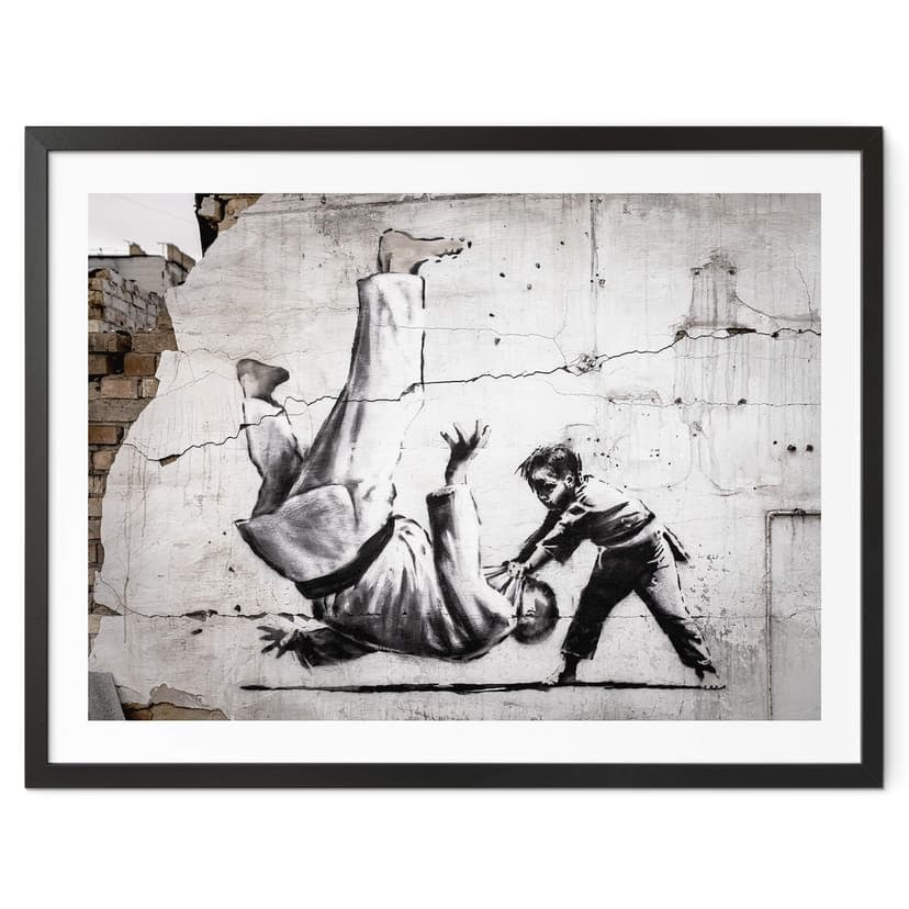 Plakat Banksy'ego w Ukrainie - Mały judoka